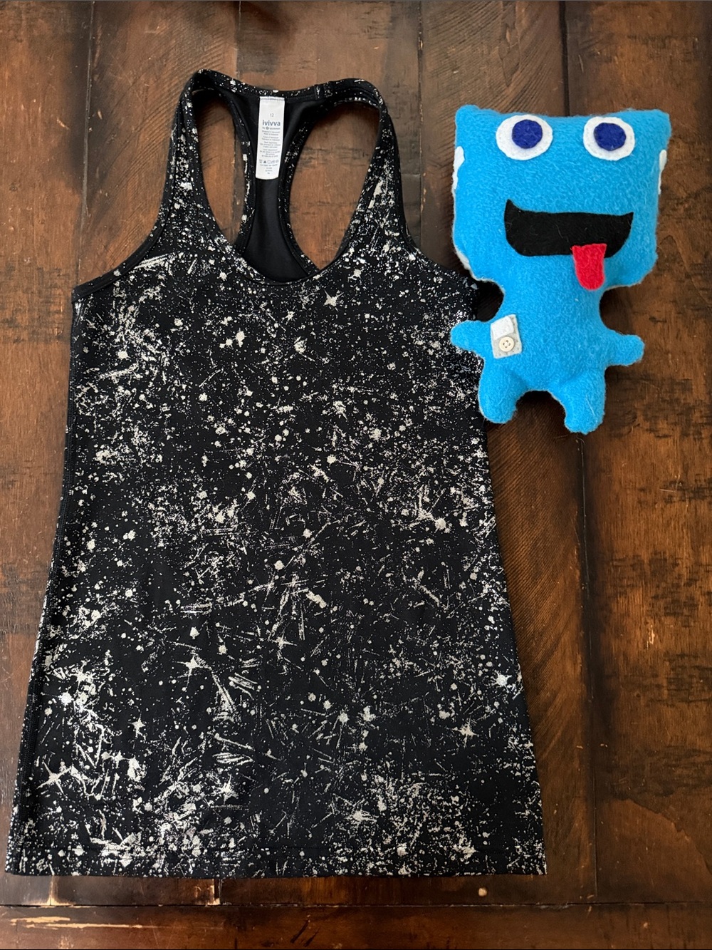 ✨Ivivva by Lululemon LE Metallic Girls Tank - Size 12